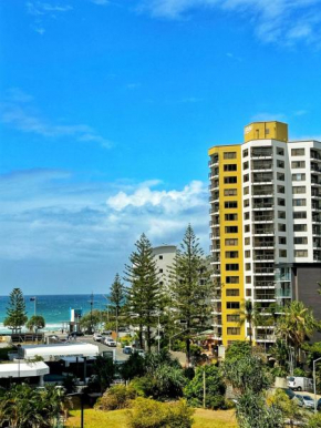 Erika's Holiday Apartment, Surfers Paradise